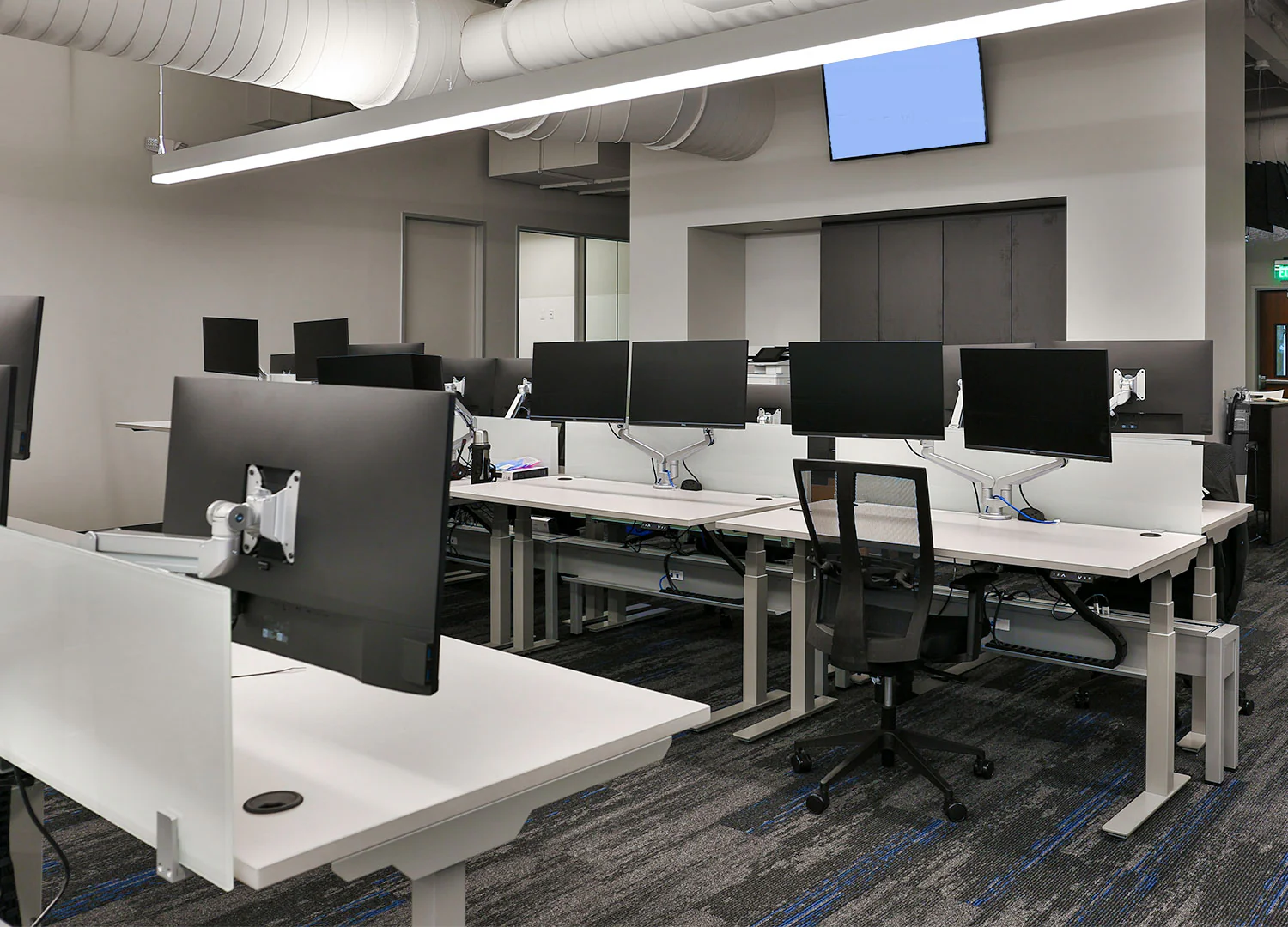 Think Desk Straight (sit to stand) - Pod of 6 - Image 4